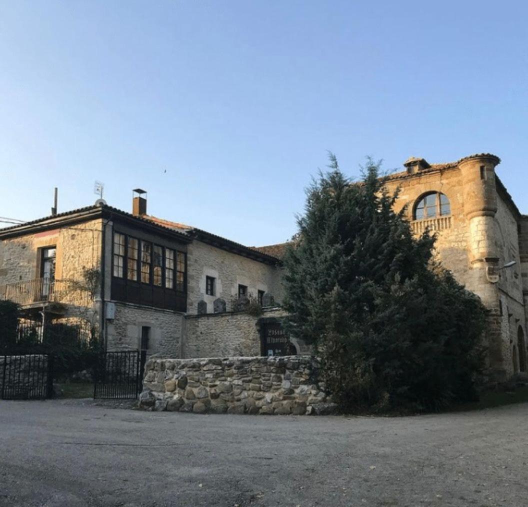Palacio De Los Alvarado En Las Merindades El Ribero المظهر الخارجي الصورة