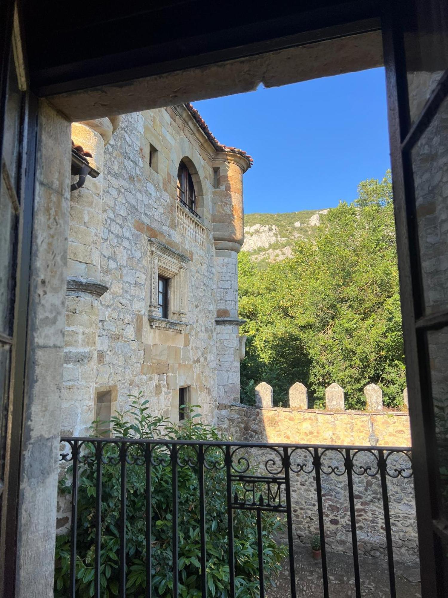 Palacio De Los Alvarado En Las Merindades El Ribero المظهر الخارجي الصورة
